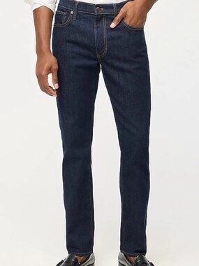 NWT!!! J. CREW Straight-fit jean in signature flex - 34 X 30